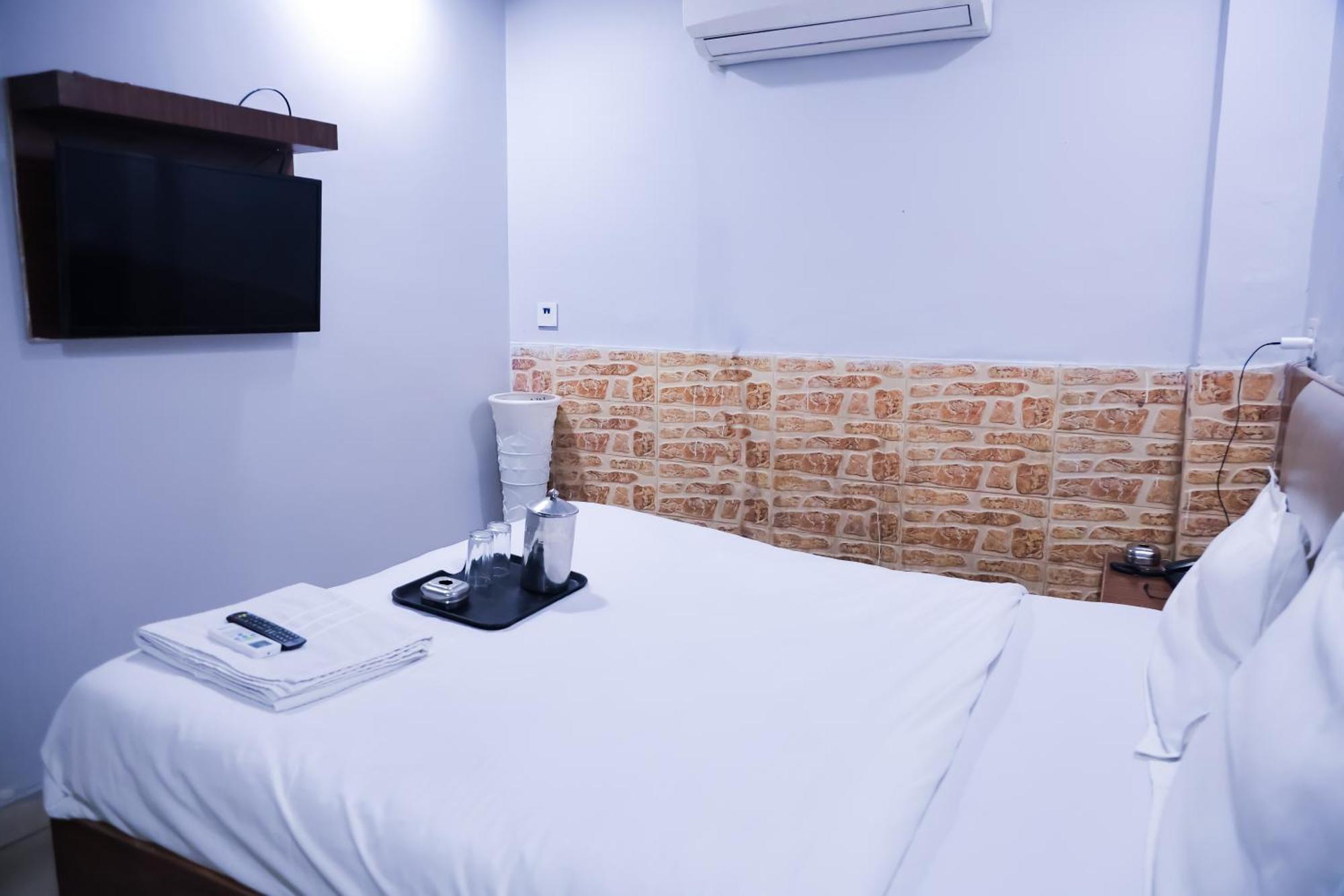 Mannat Stay Hotel - Laxmi Nagar Νέο Δελχί Εξωτερικό φωτογραφία