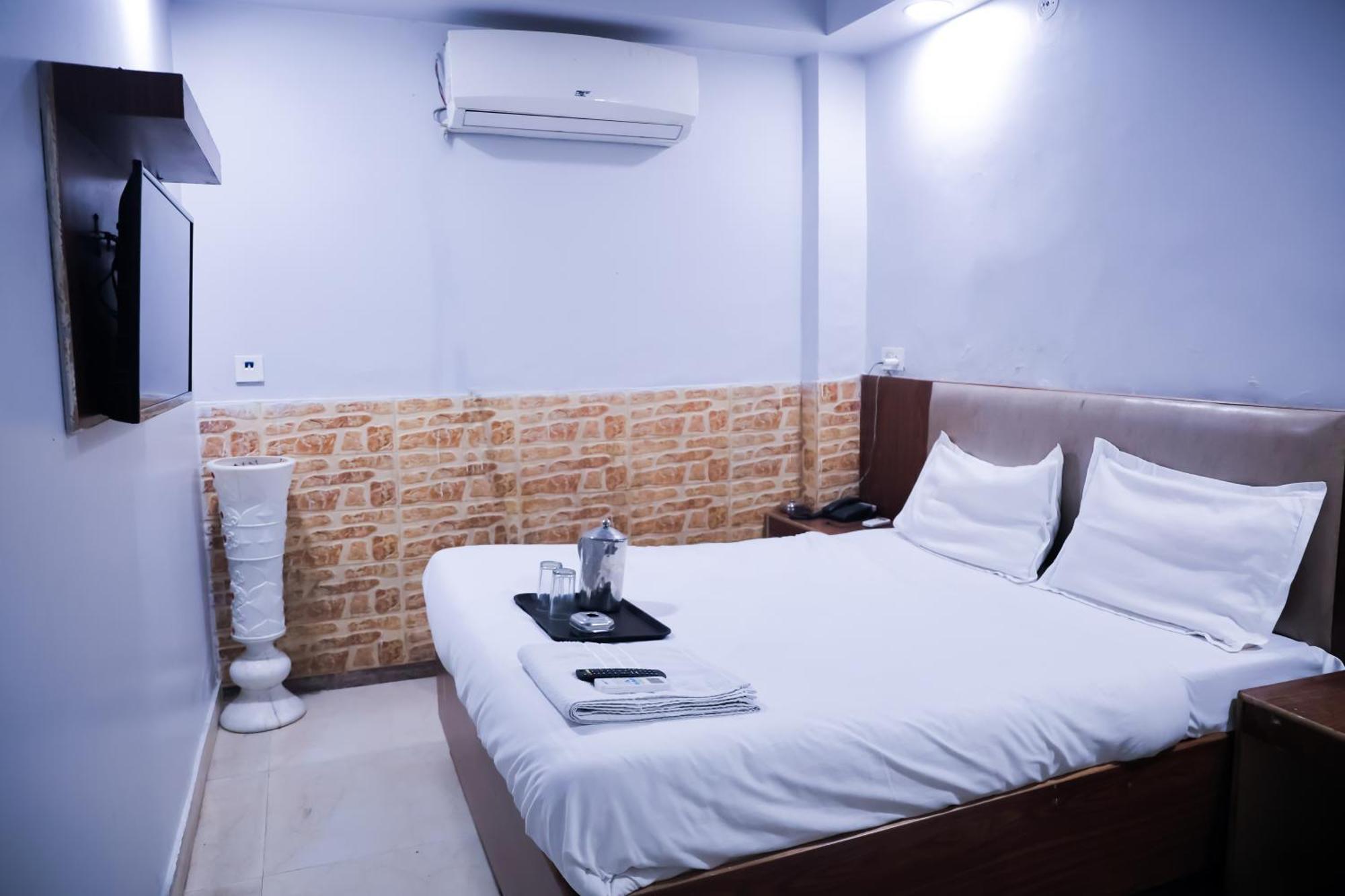 Mannat Stay Hotel - Laxmi Nagar Νέο Δελχί Εξωτερικό φωτογραφία